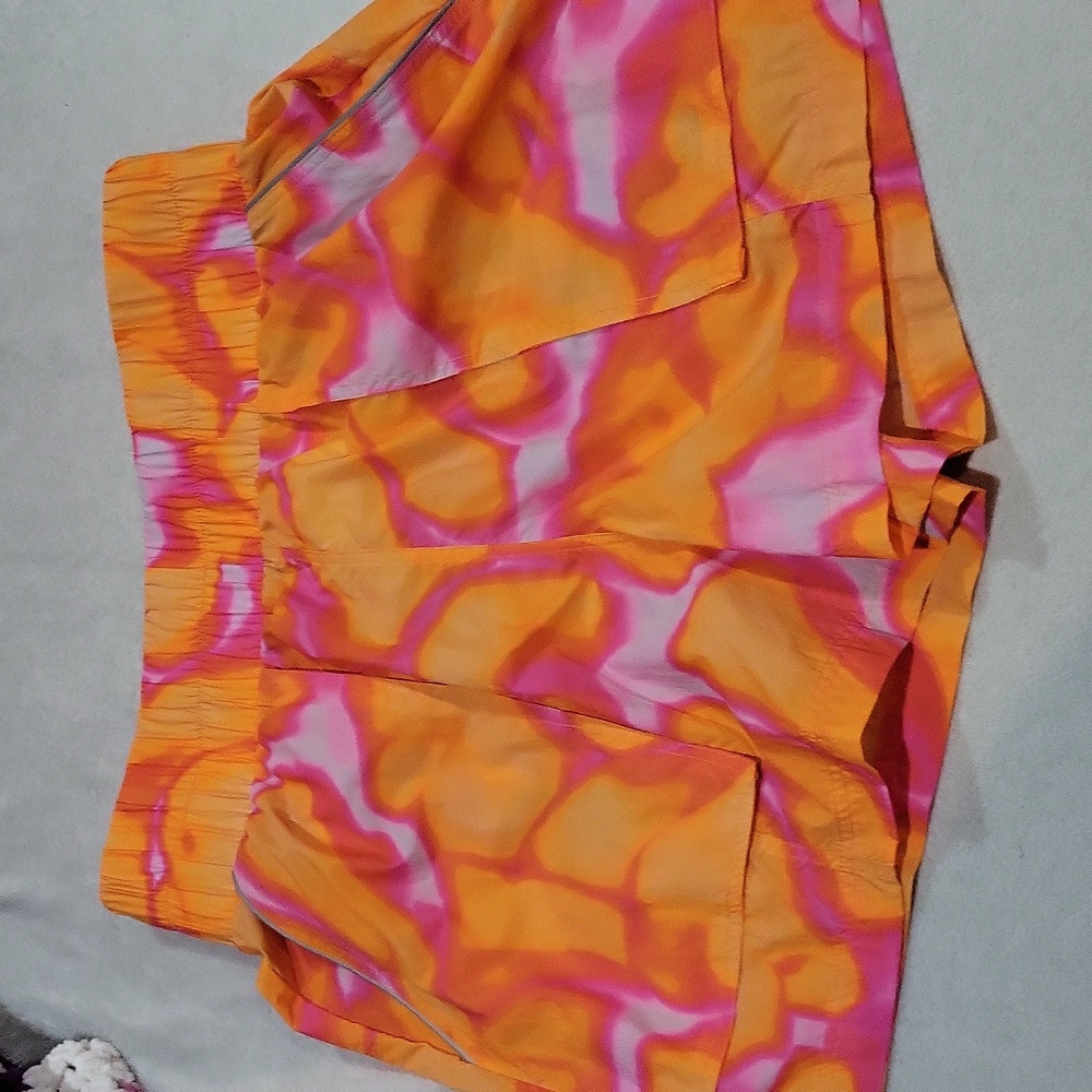 Fabletics Shorts 🧡 - Picture 7 of 10